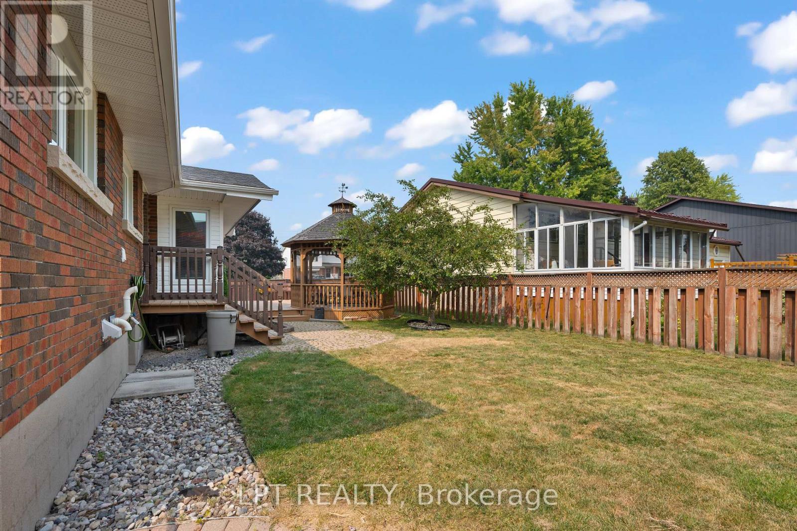 Photo 39 of 788 Meadowood Road, Kingston ON