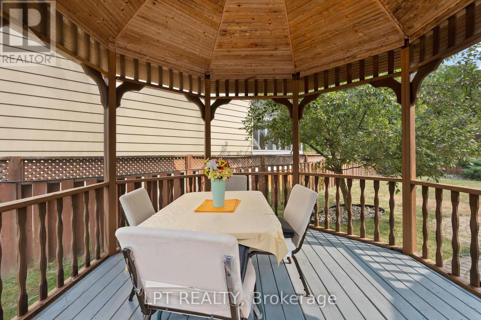 Photo 4 of 788 Meadowood Road, Kingston ON