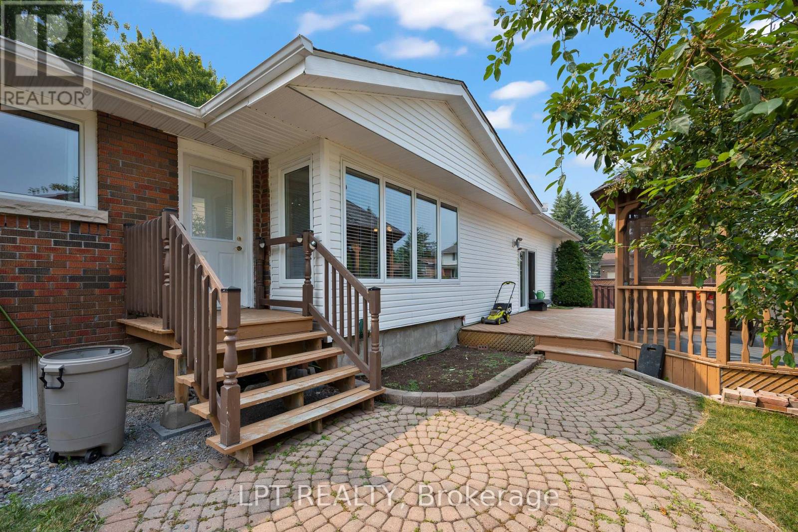 Photo 28 of 788 Meadowood Road, Kingston ON