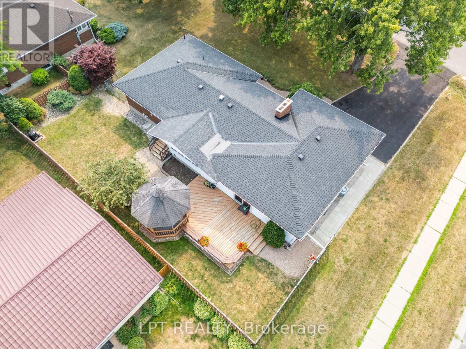 Photo 8 of 788 Meadowood Road, Kingston ON
