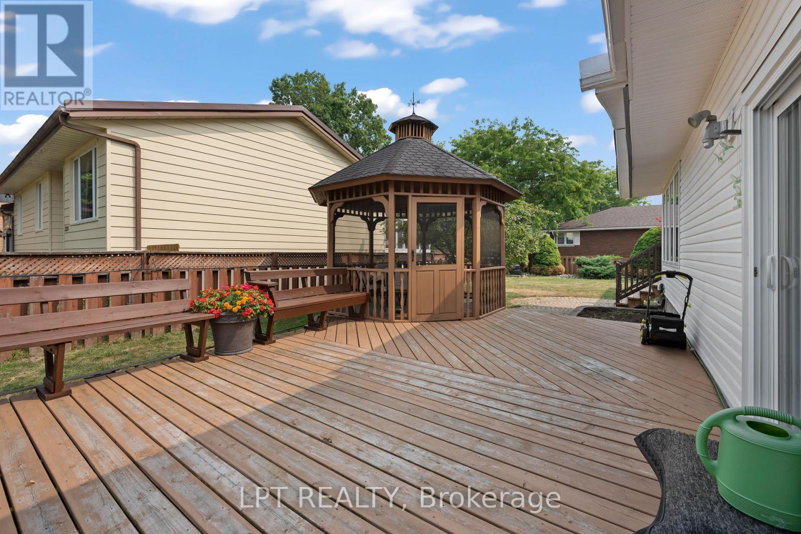 Photo 32 of 788 Meadowood Road, Kingston ON