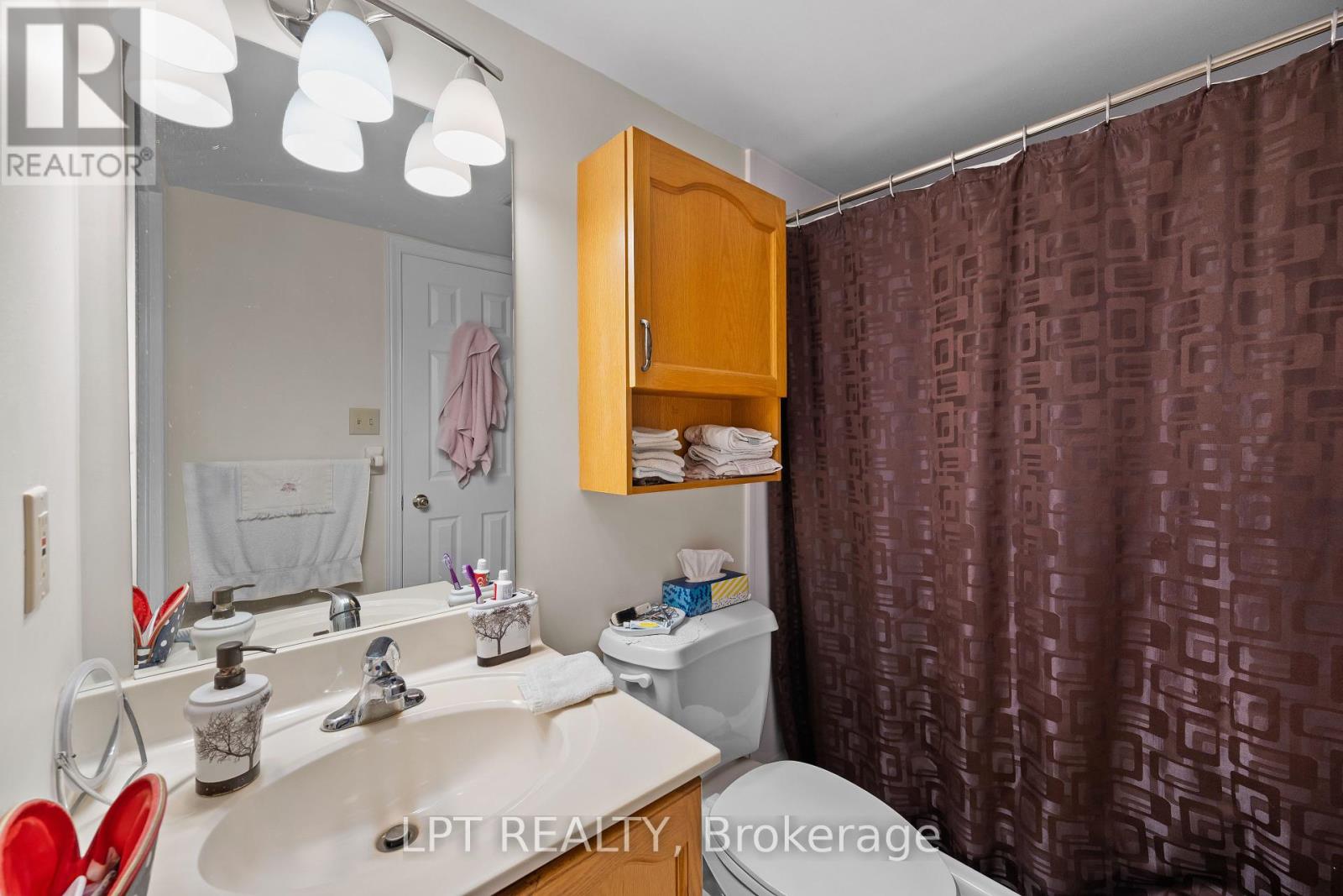Photo 15 of 401 675 Davis Drive, Kingston ON