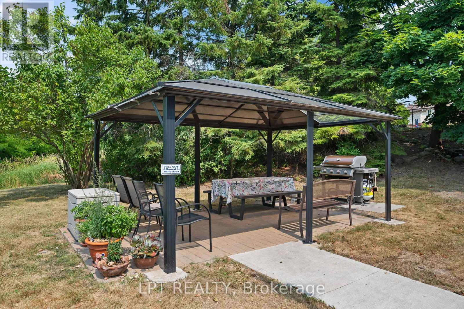 Photo 11 of 401 675 Davis Drive, Kingston ON