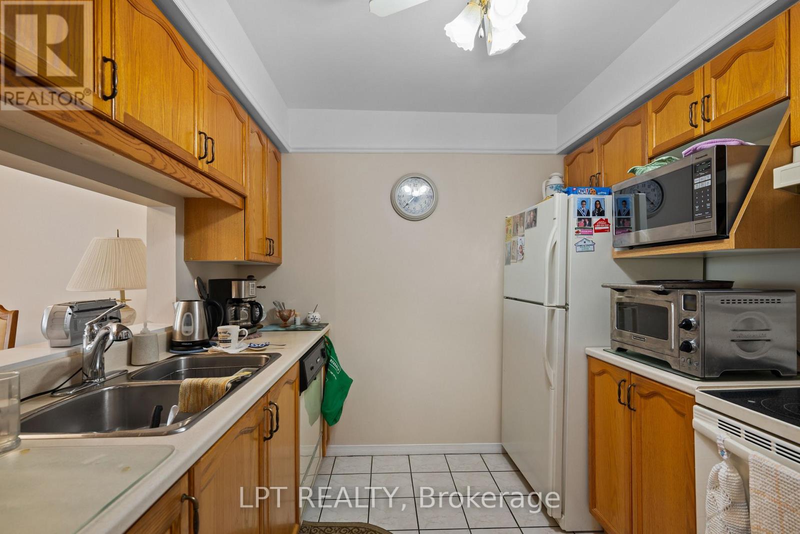 Photo 5 of 401 675 Davis Drive, Kingston ON