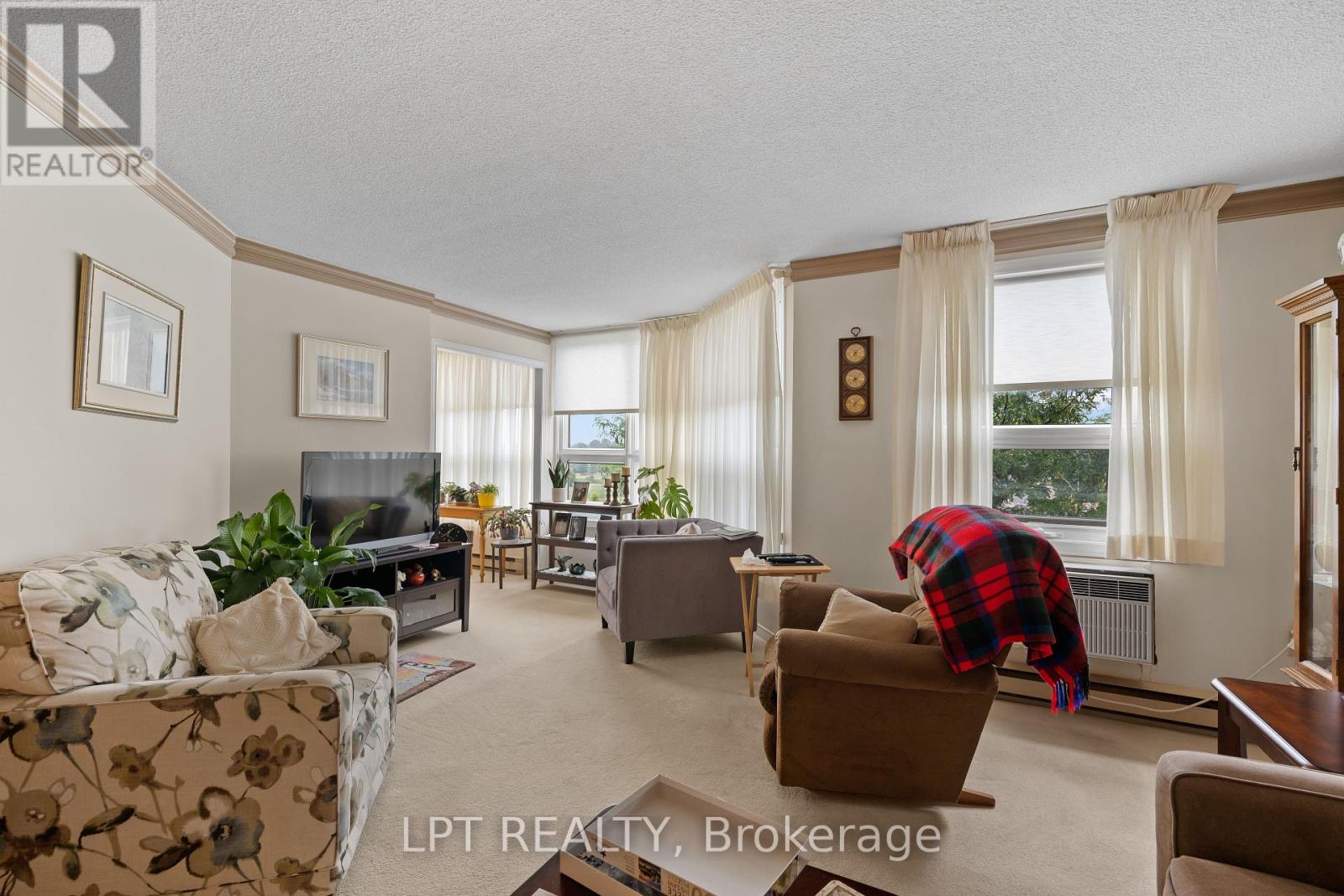 Photo 16 of 401 675 Davis Drive, Kingston ON