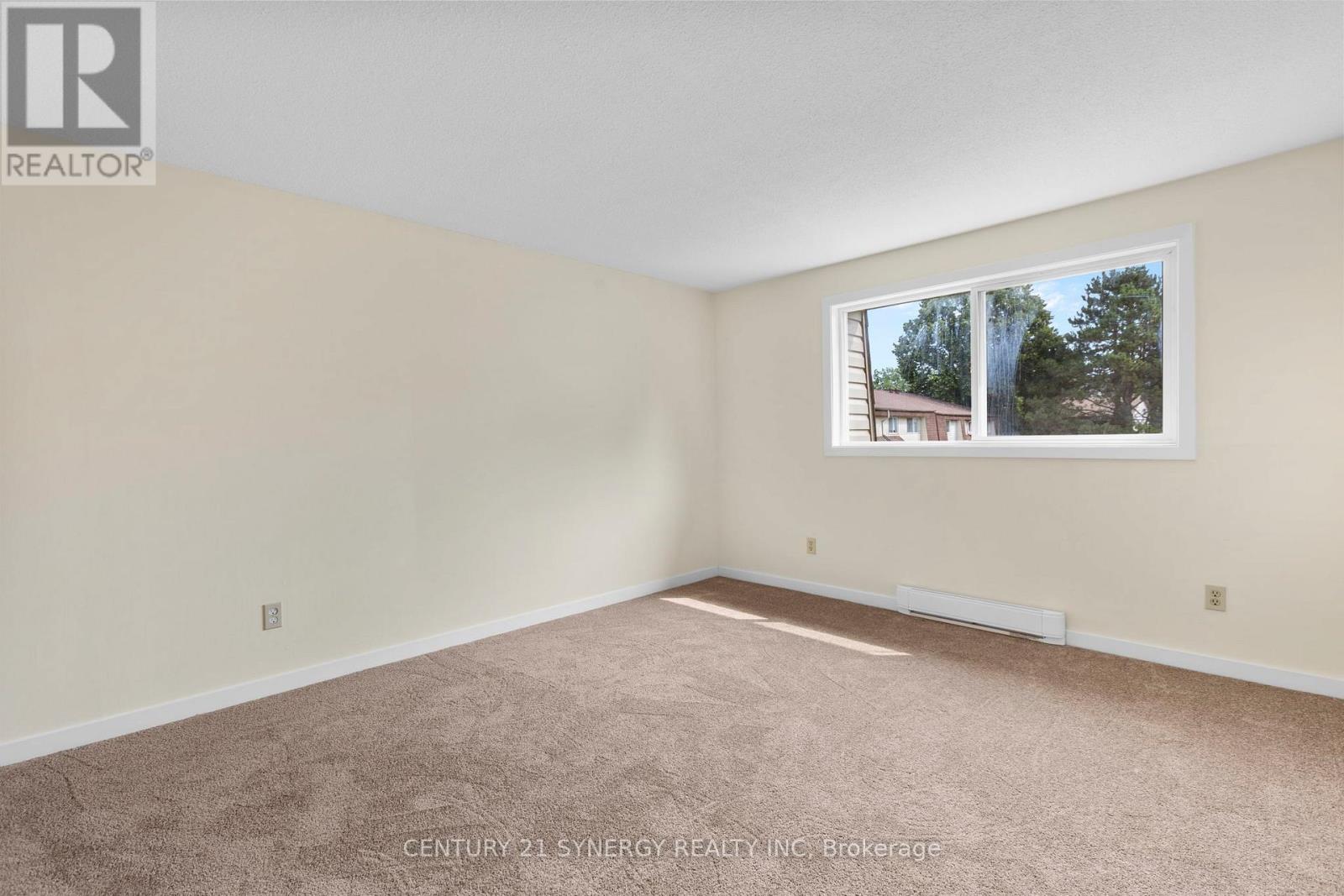 Photo 20 of 26 B Sonnet Crescent, Ottawa ON