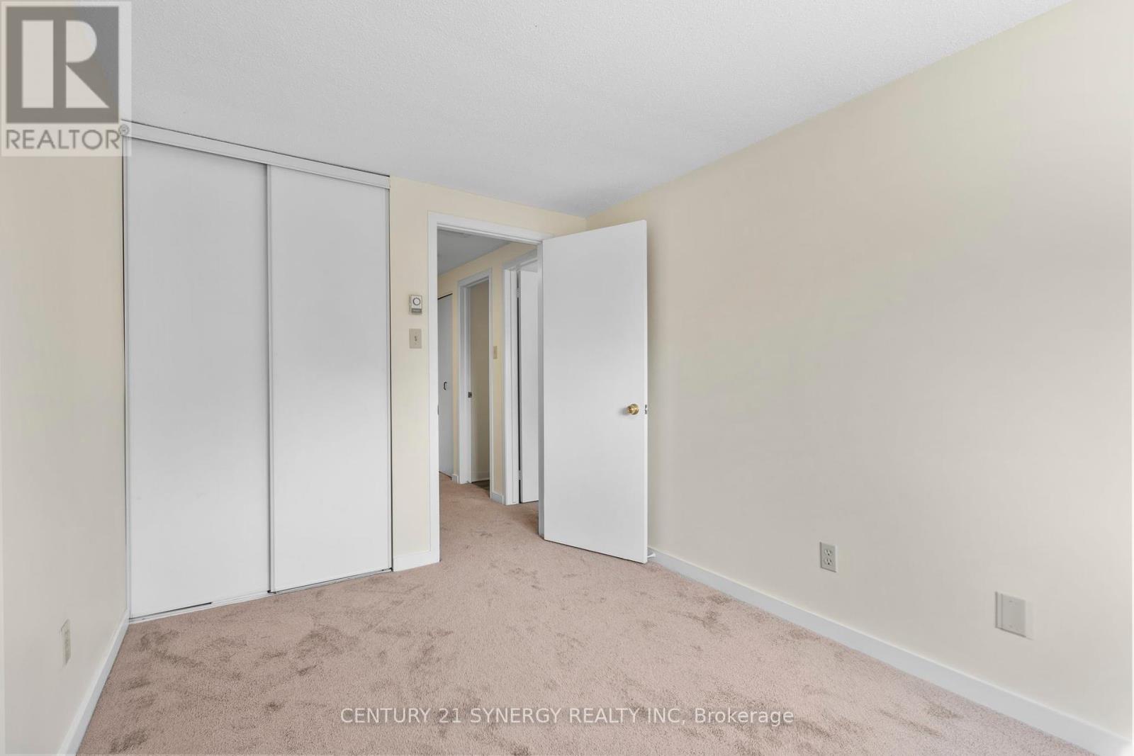 Photo 23 of 26 B Sonnet Crescent, Ottawa ON