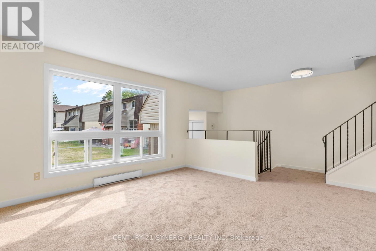 Photo 15 of 26 B Sonnet Crescent, Ottawa ON