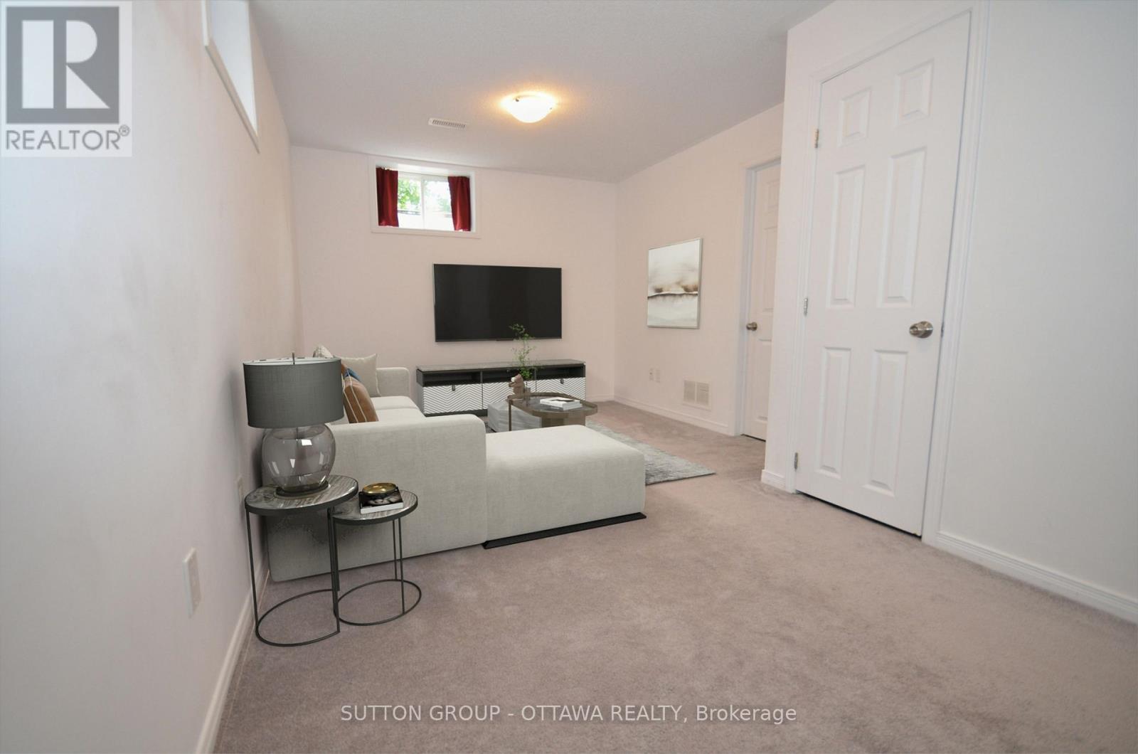 Photo 17 of 100 Camden Private, Ottawa ON