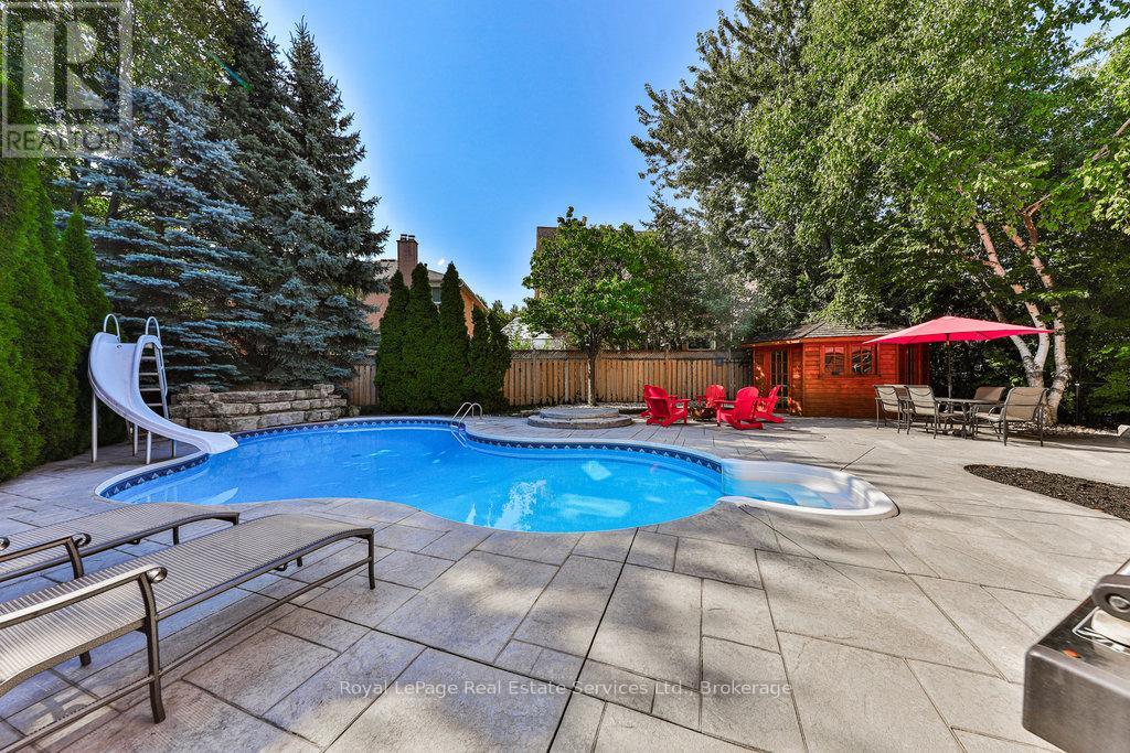 Photo 8 of 1688 Glenvista Drive, Oakville ON