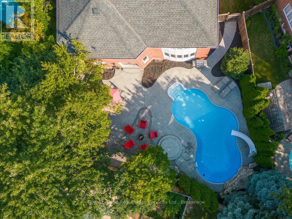 Photo 29 of 1688 Glenvista Drive, Oakville ON