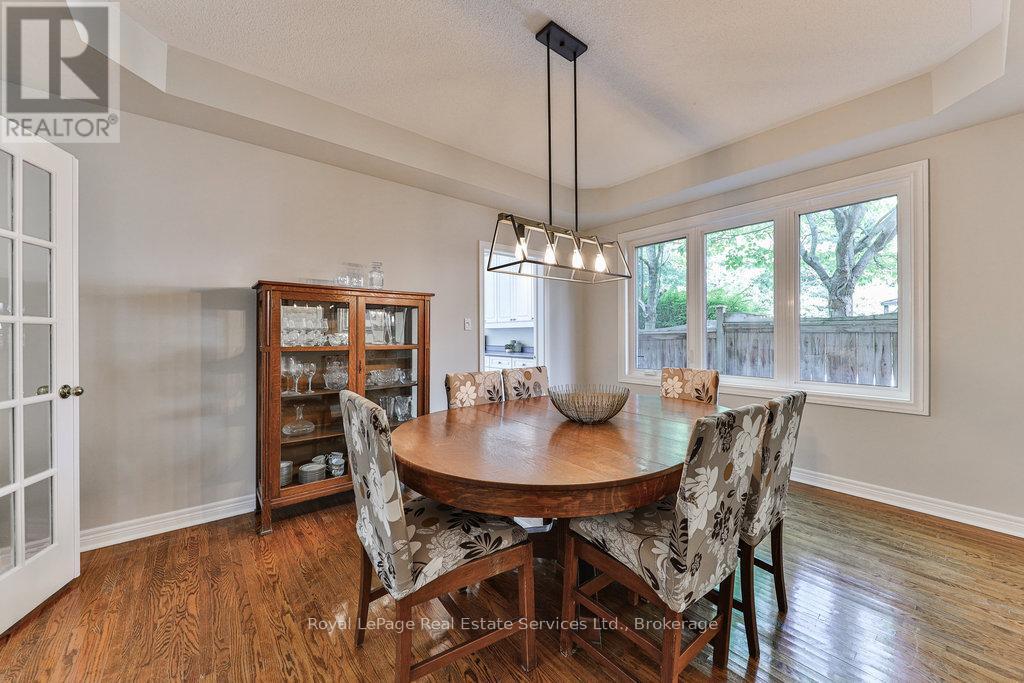 Photo 36 of 1688 Glenvista Drive, Oakville ON
