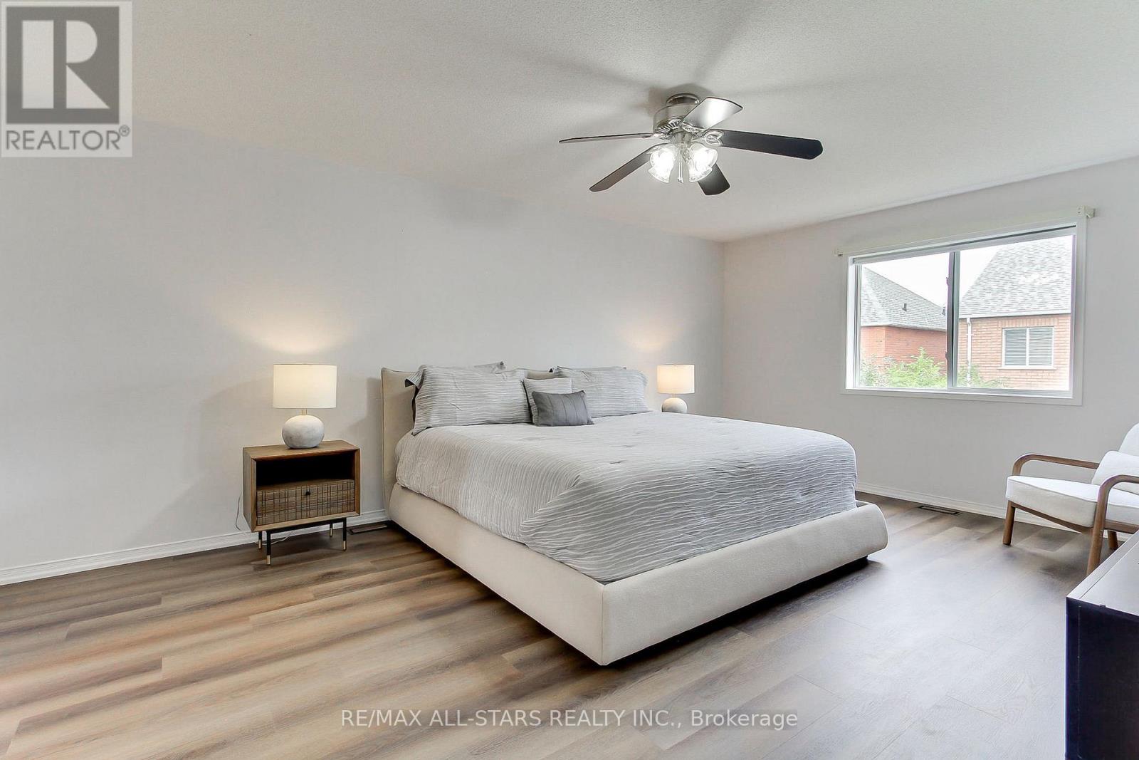 Photo 29 of 85 Handley Crescent, Ajax ON
