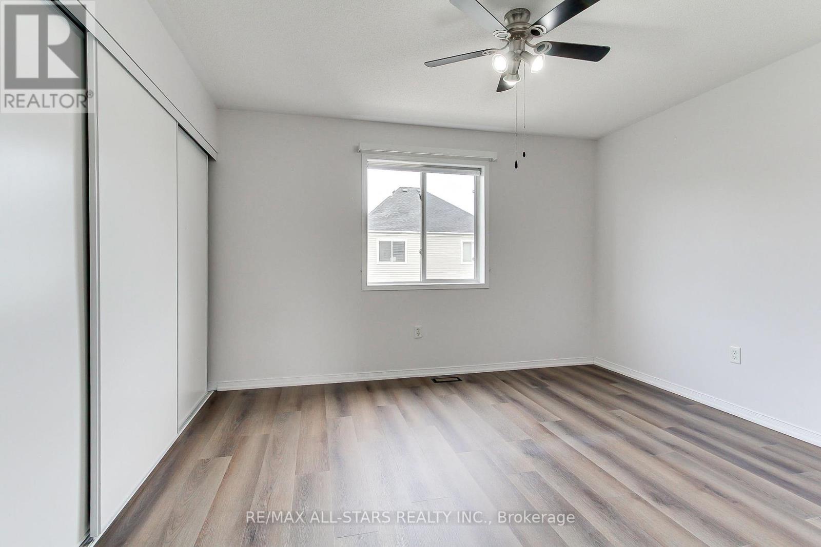 Photo 36 of 85 Handley Crescent, Ajax ON