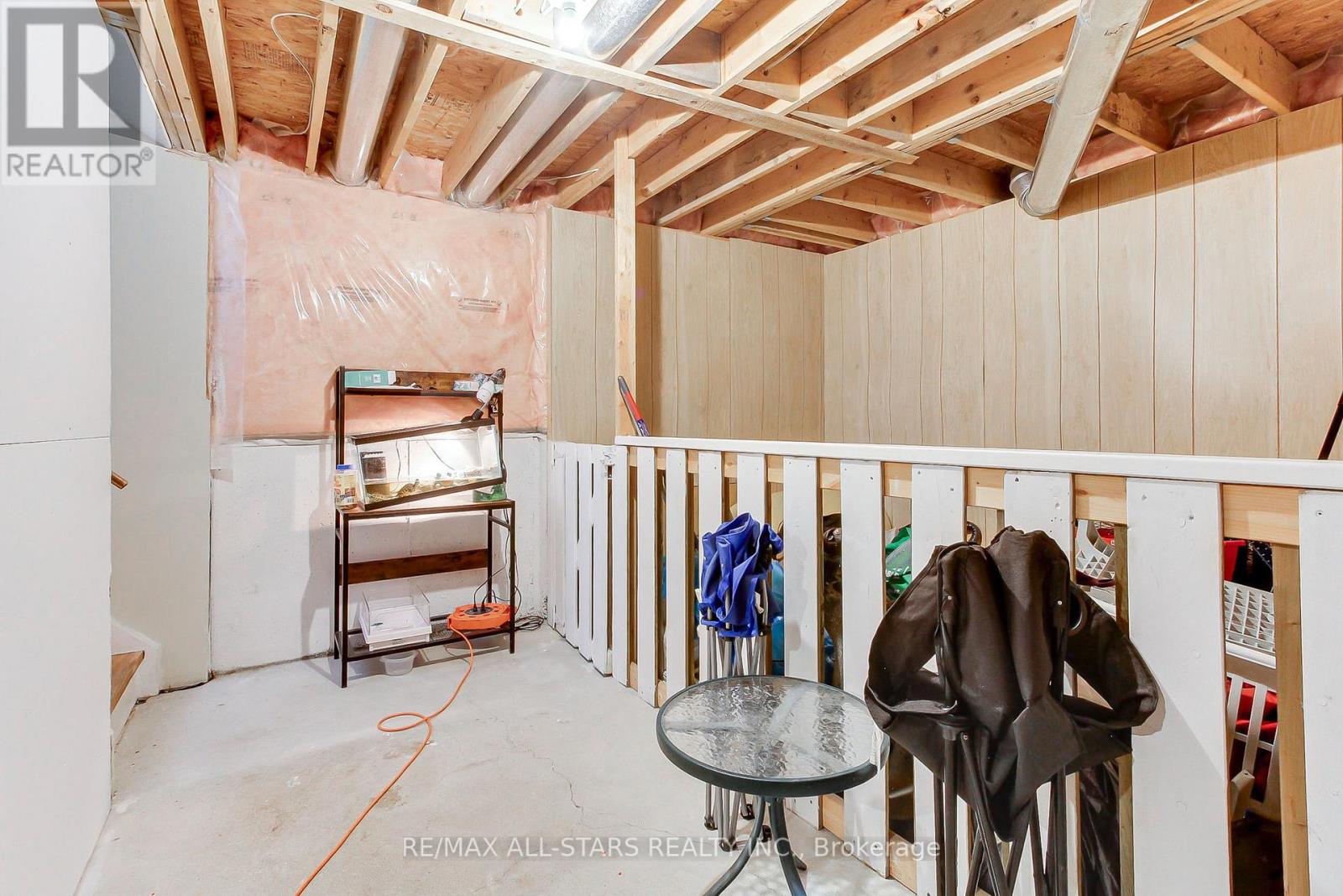 Photo 39 of 85 Handley Crescent, Ajax ON