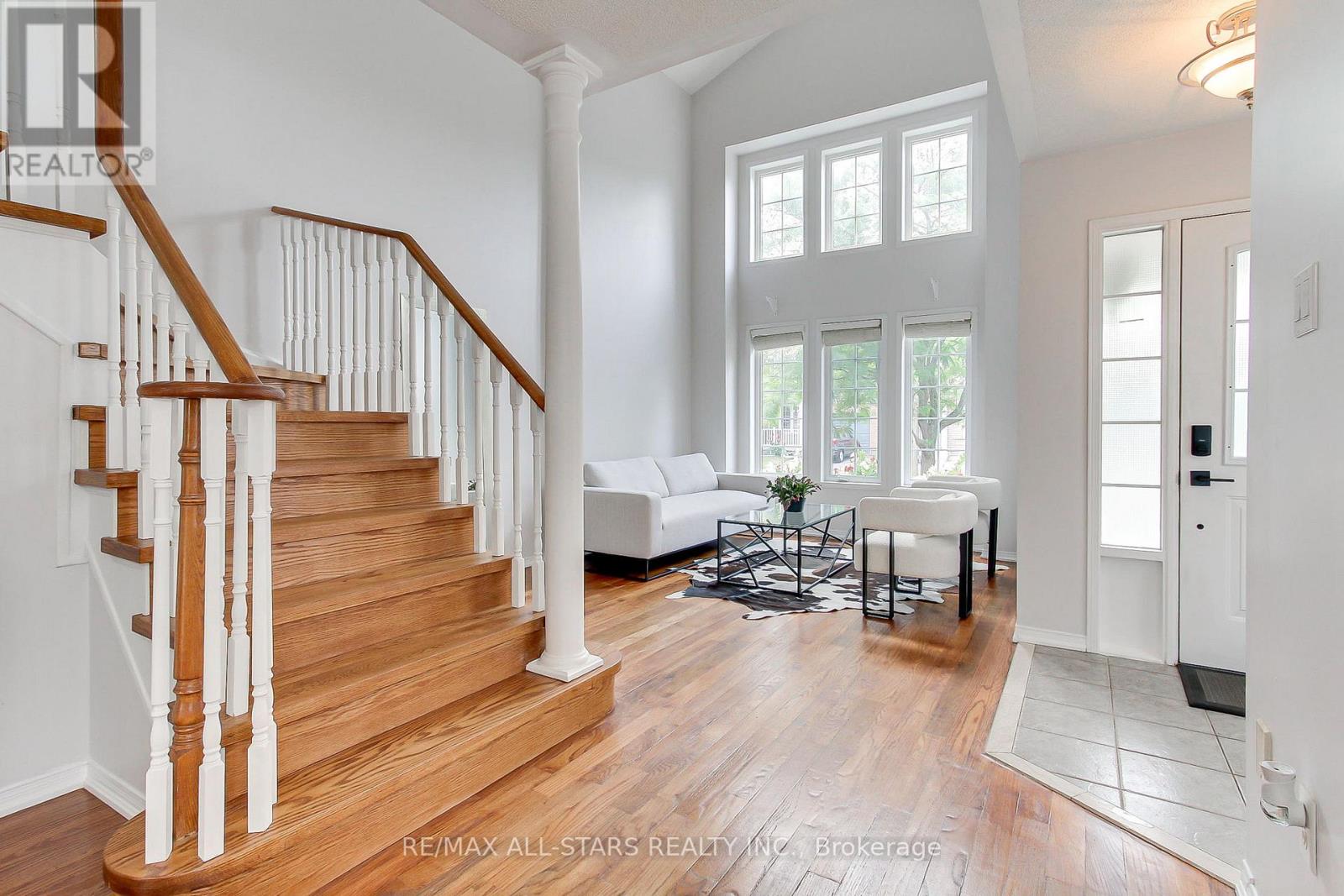 Photo 6 of 85 Handley Crescent, Ajax ON