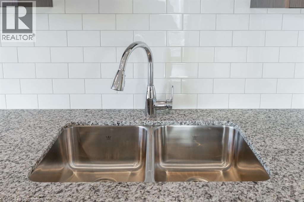 Photo 20 of 118 King Street E Unit 917, Hamilton ON
