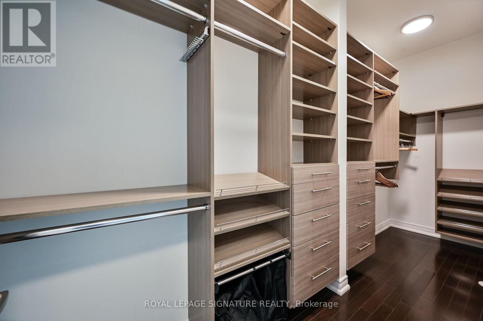 Photo 10 of 1809 Pagehurst Avenue, Mississauga ON