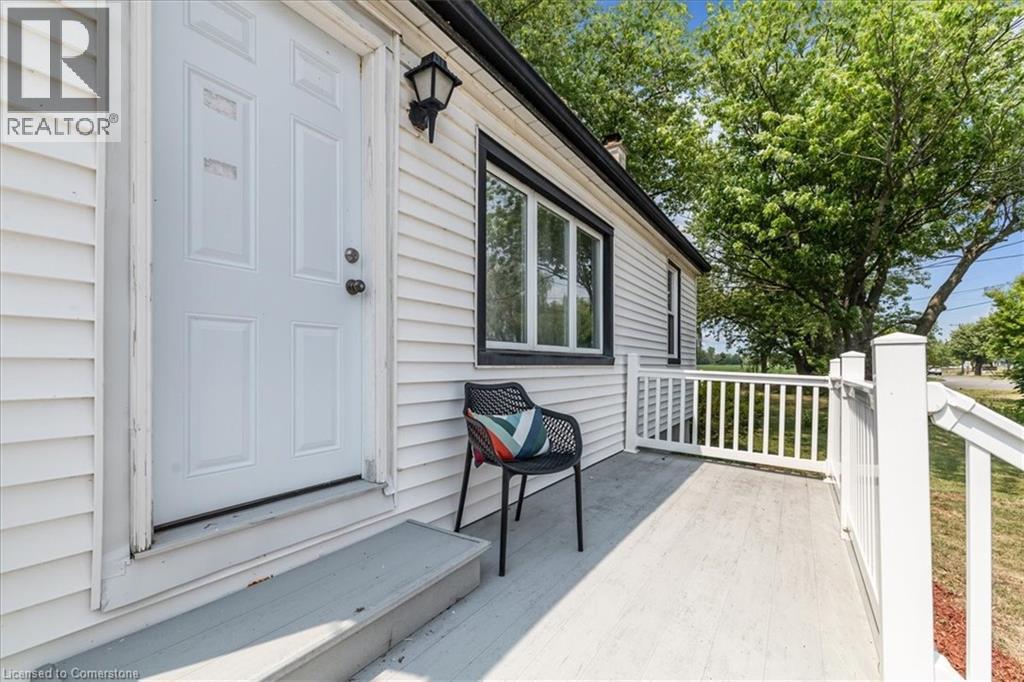 Photo 8 of 1591 Merrittville Highway, Welland ON