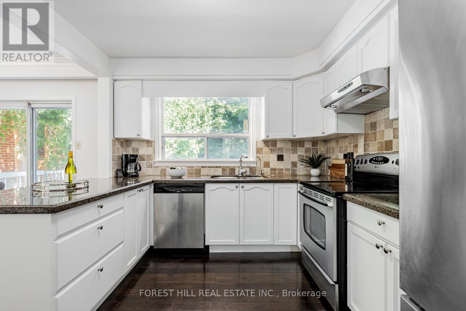 Photo 2 of 4 Dalmeny Road, Markham ON