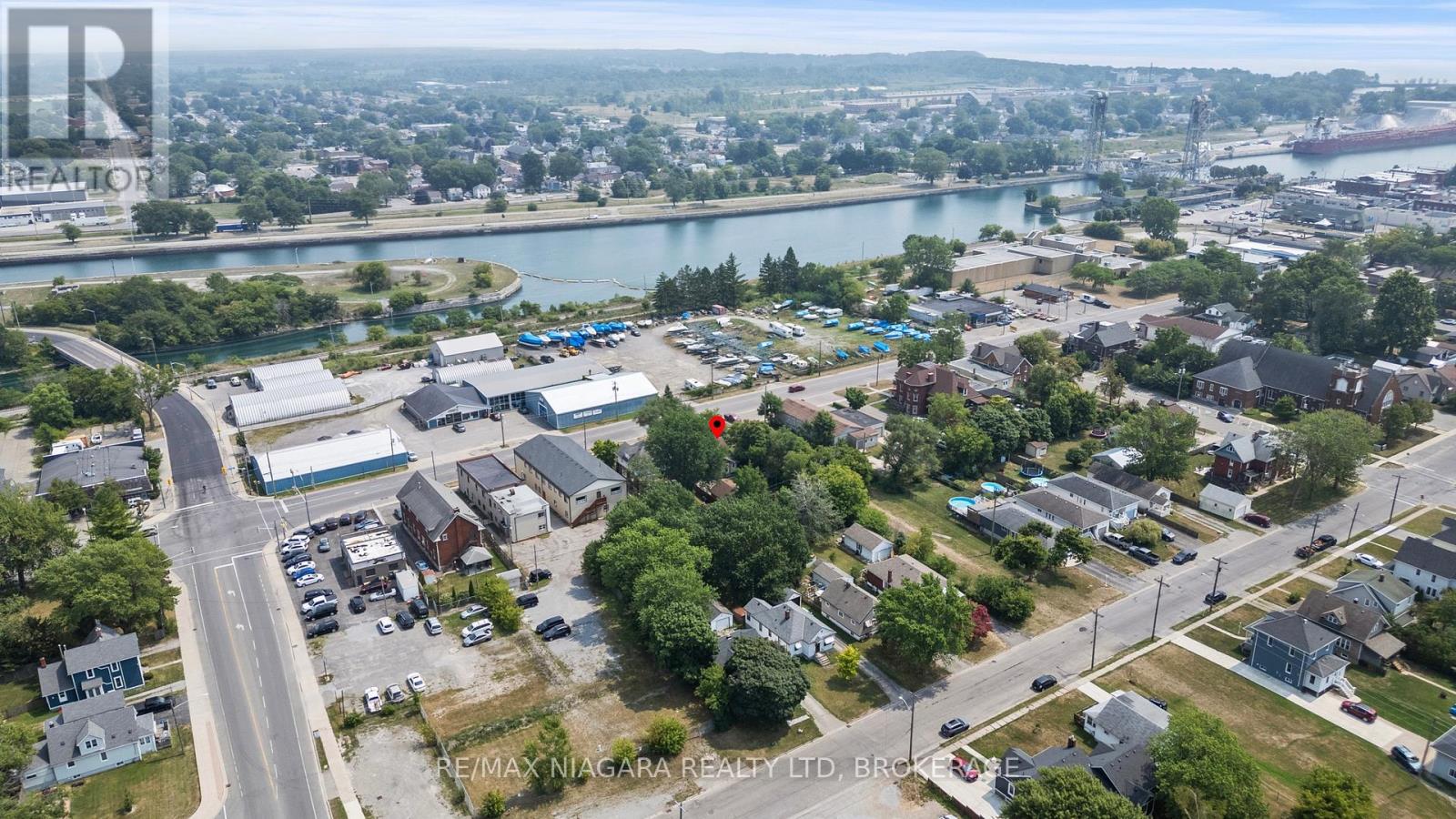 Photo 31 of 402 King Street, Port Colborne ON