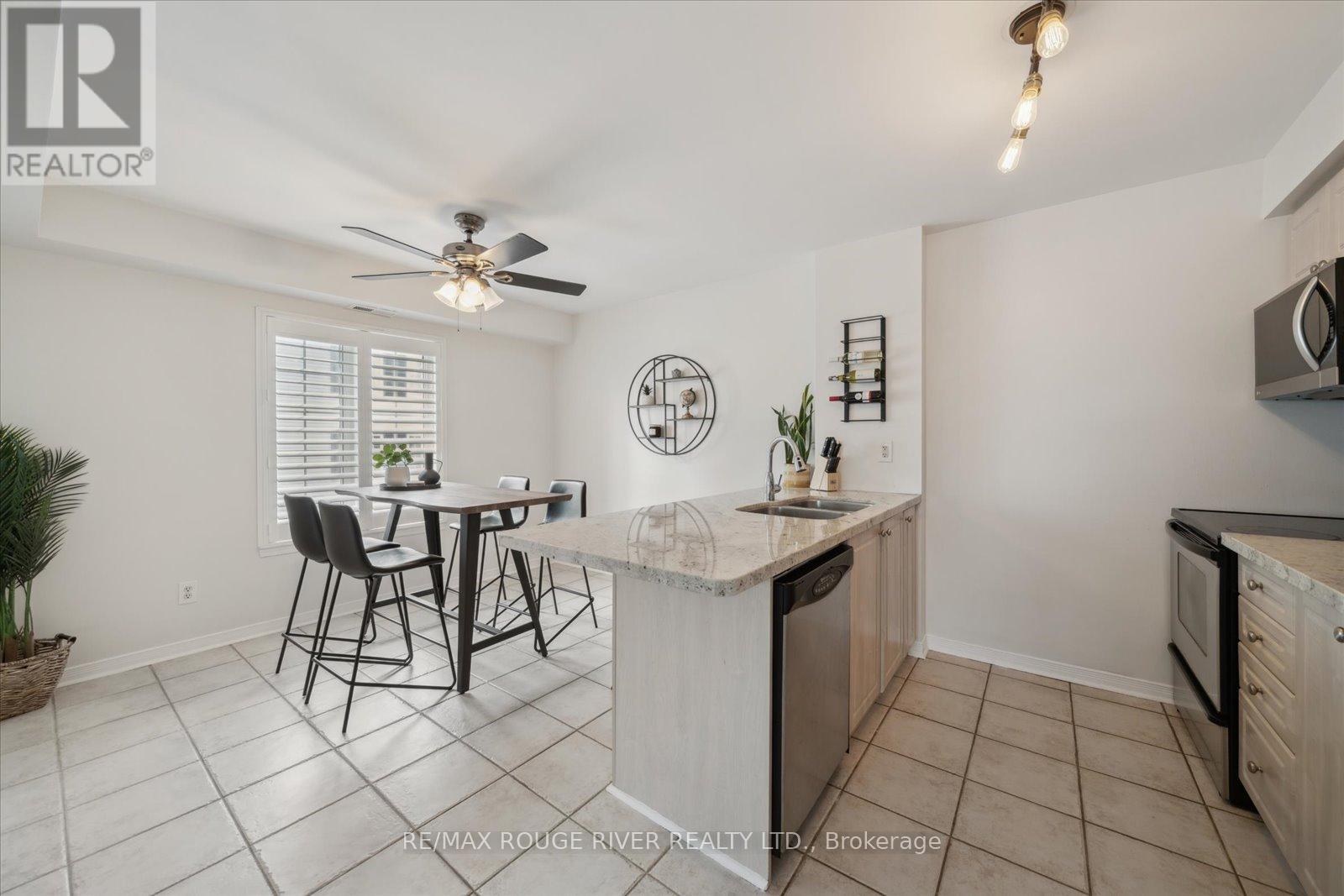 Photo 12 of 212 102 Aspen Springs Drive, Clarington ON