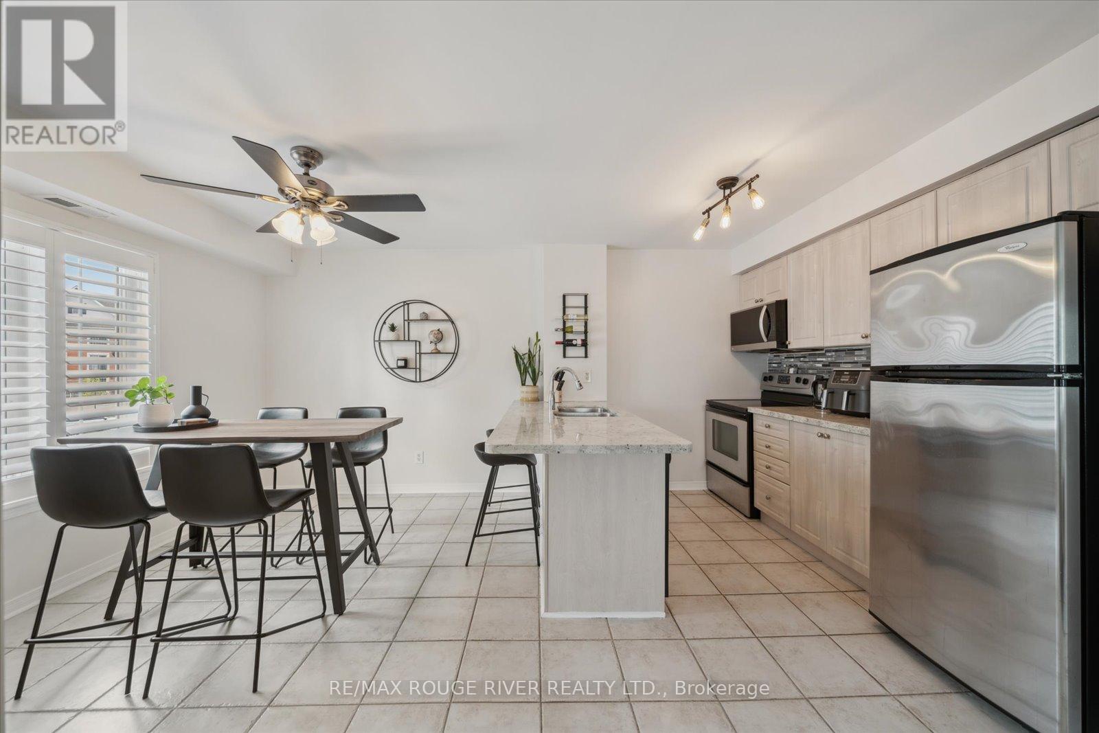 Photo 13 of 212 102 Aspen Springs Drive, Clarington ON