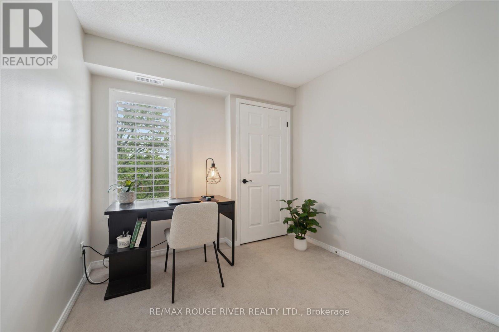 Photo 29 of 212 102 Aspen Springs Drive, Clarington ON