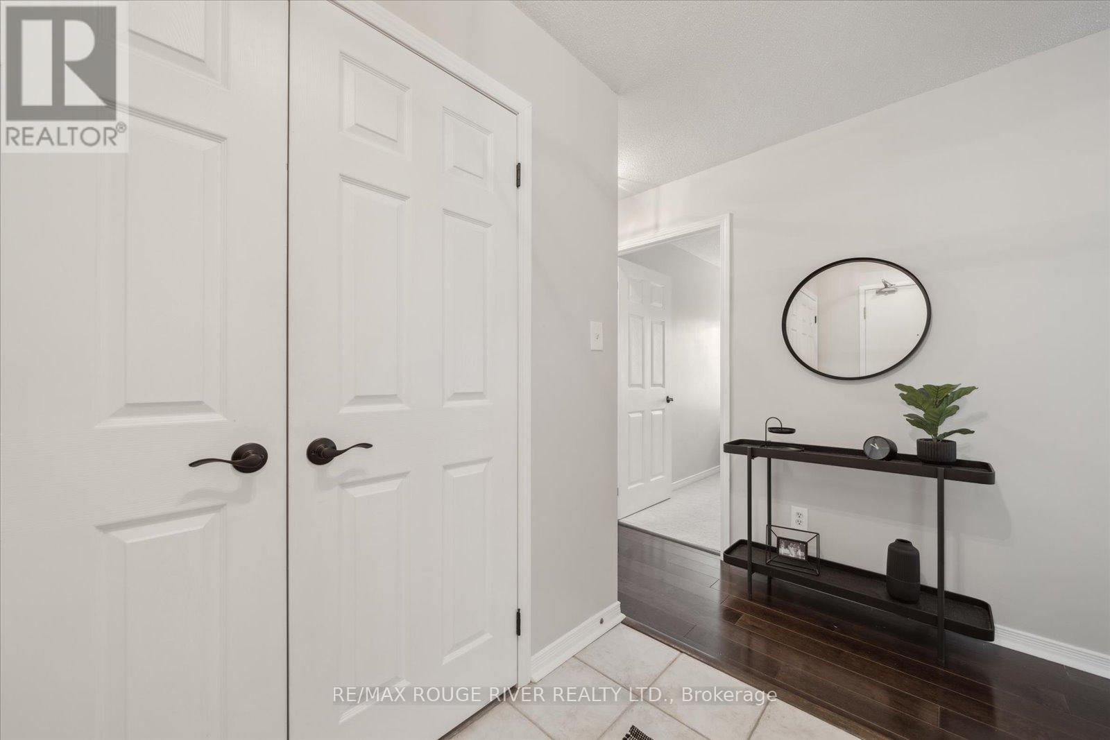 Photo 6 of 212 102 Aspen Springs Drive, Clarington ON