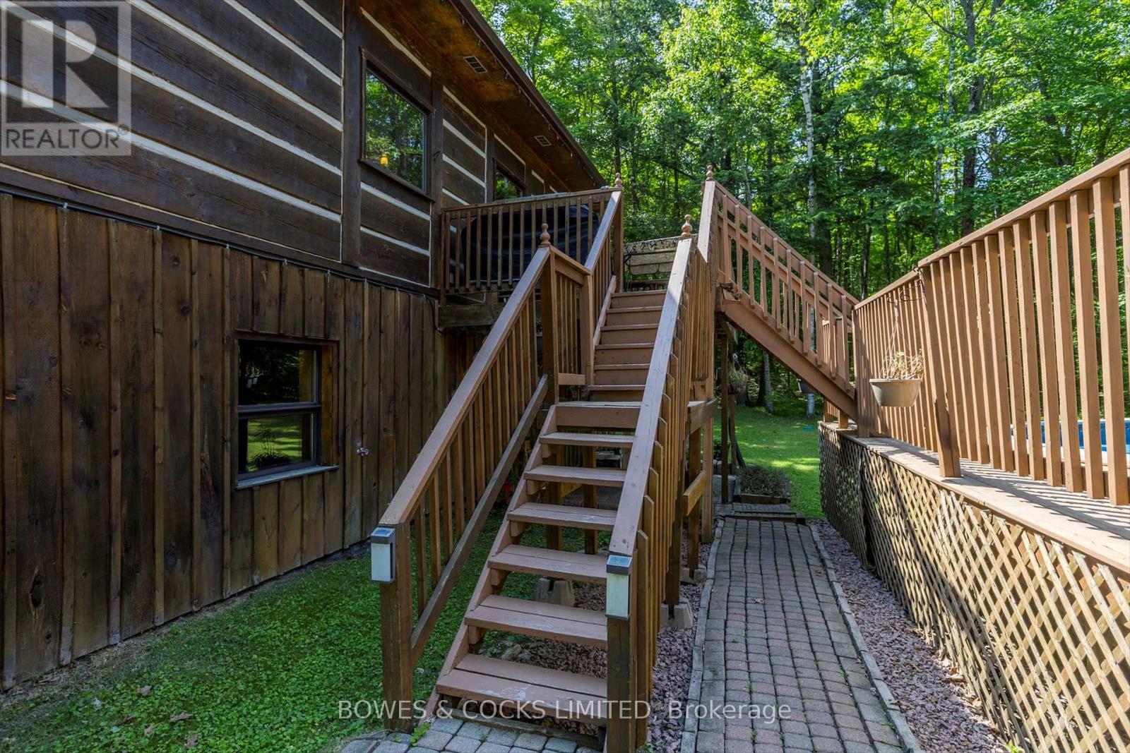 Photo 6 of 575 Golf Course Road, Dourodummer ON