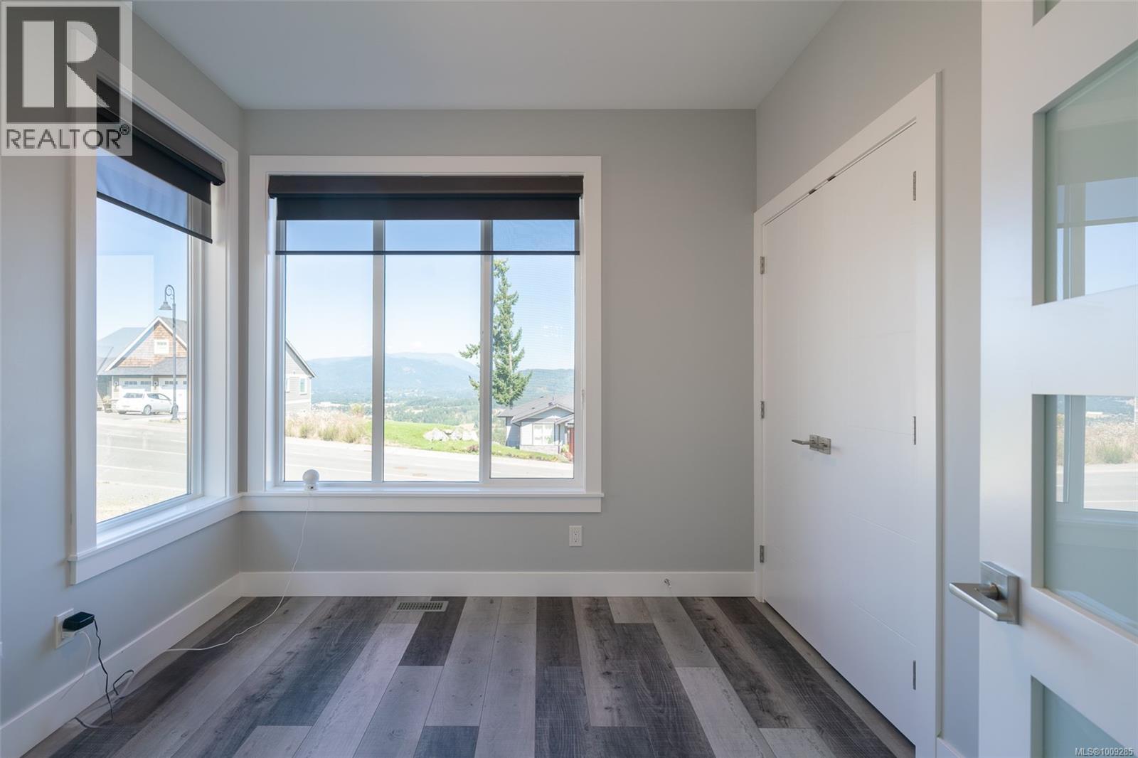 Photo 13 of 6291 Nevilane Dr, Duncan BC