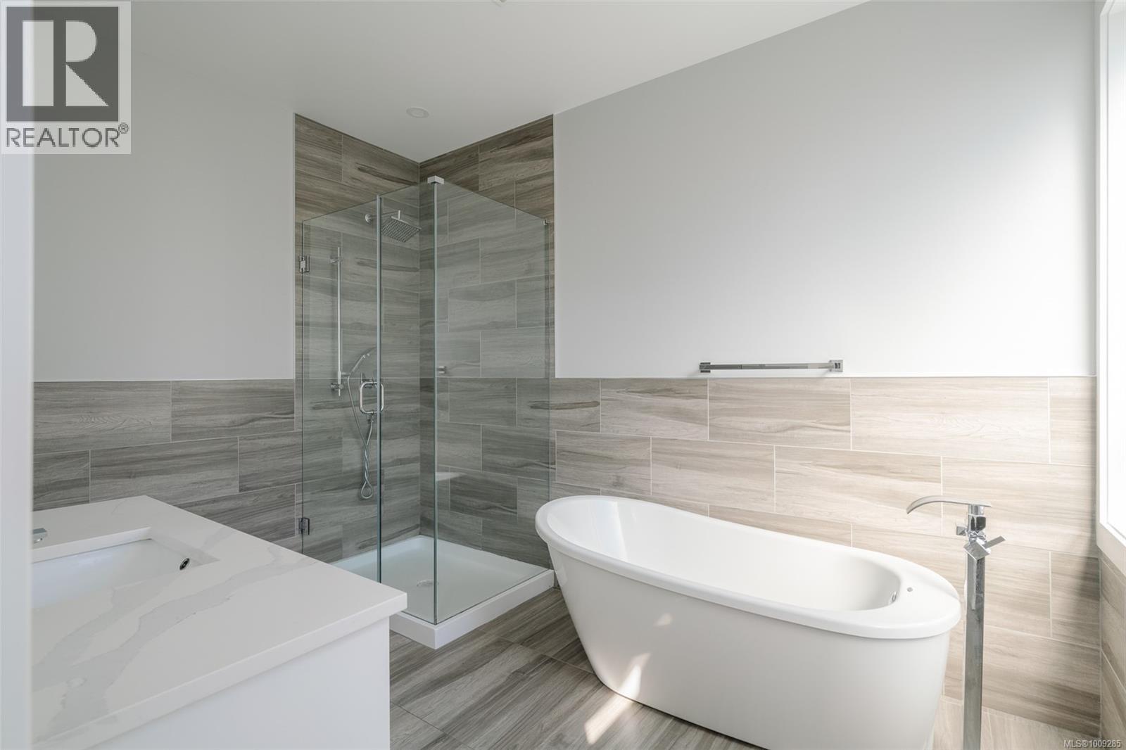 Photo 18 of 6291 Nevilane Dr, Duncan BC