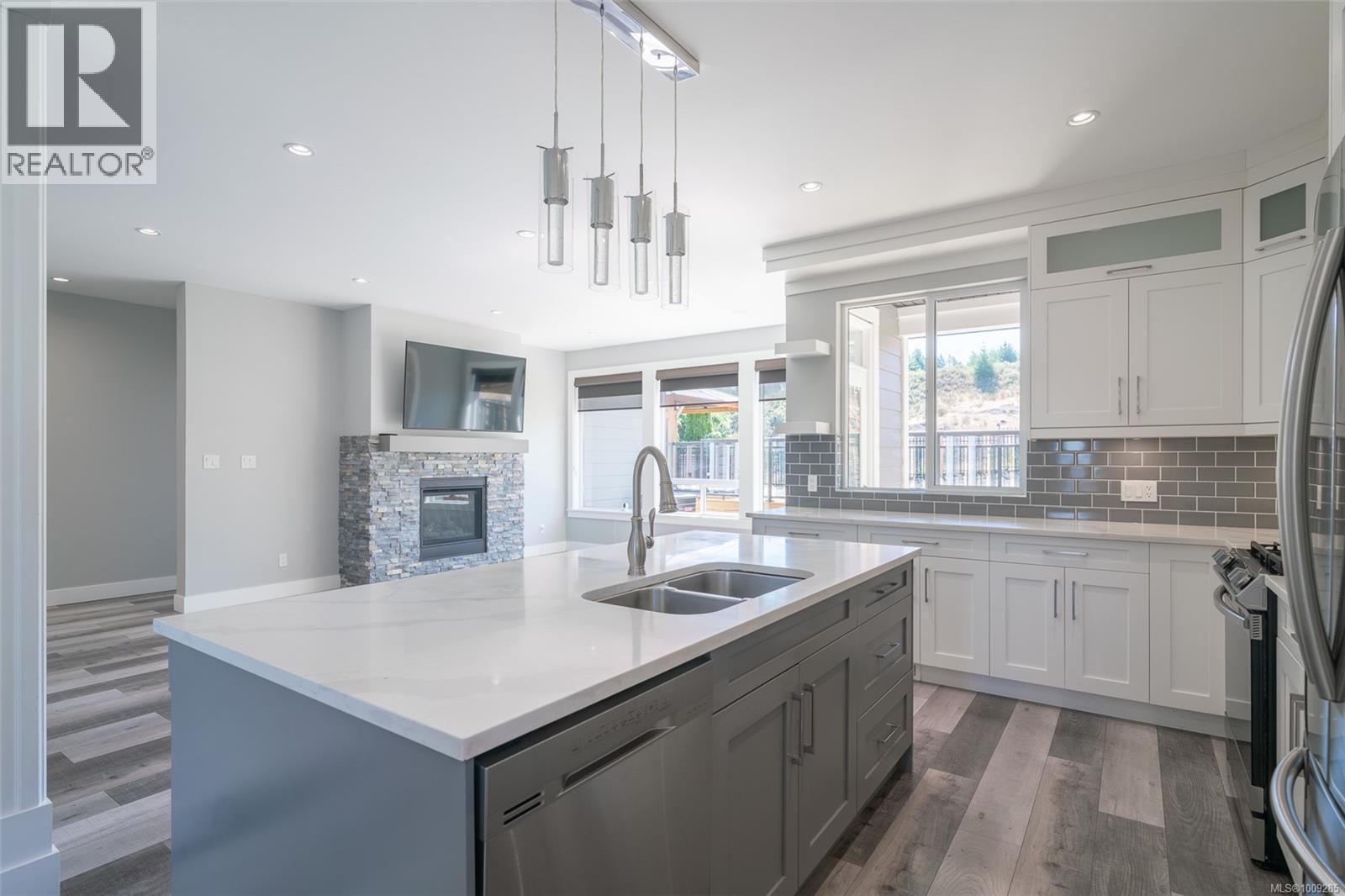 Photo 7 of 6291 Nevilane Dr, Duncan BC