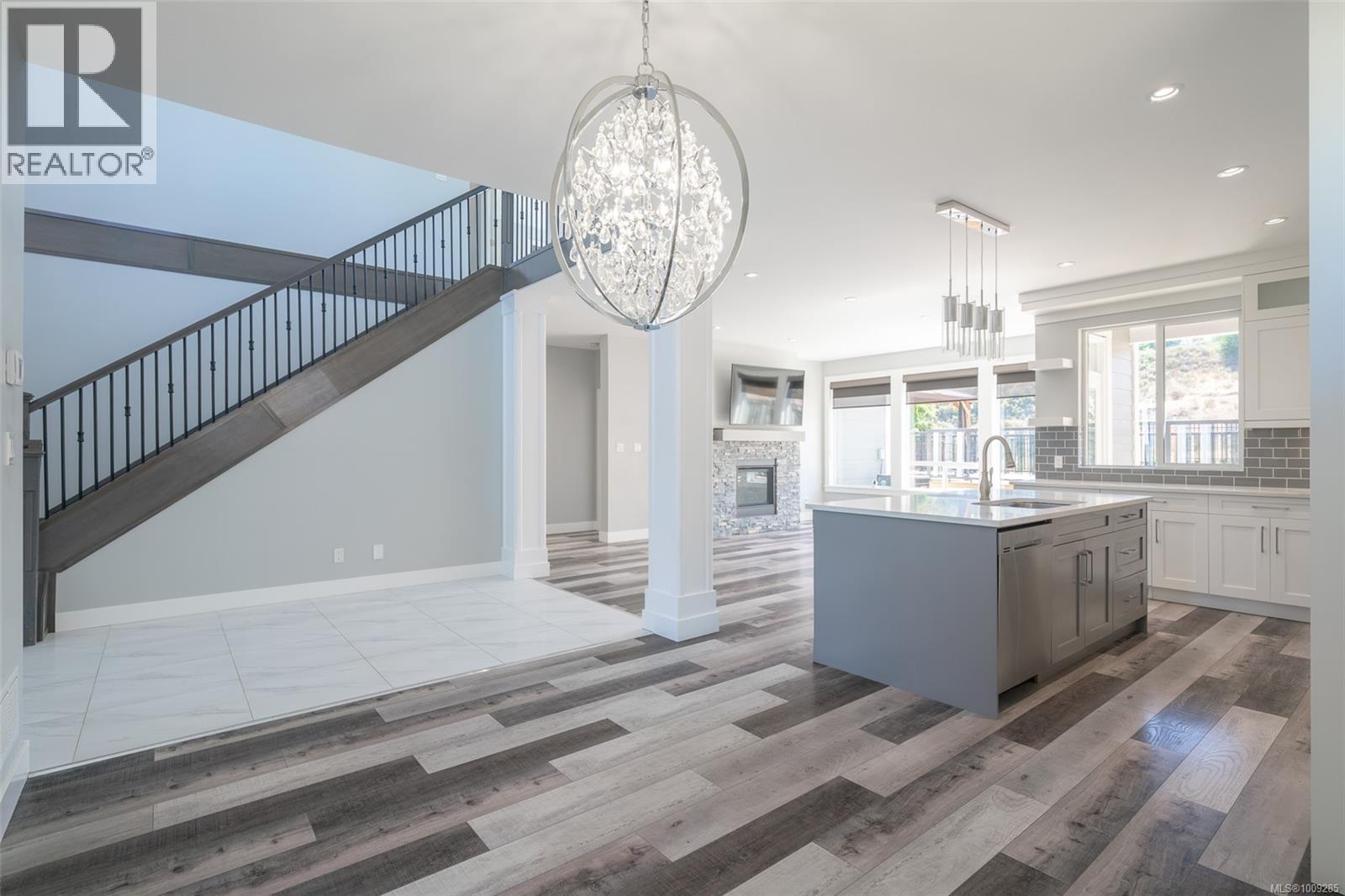 Photo 8 of 6291 Nevilane Dr, Duncan BC