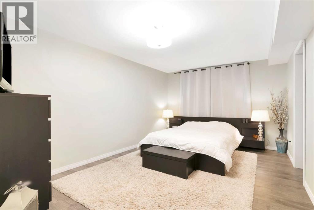Photo 27 of 301 38 Street Sw, Calgary AB