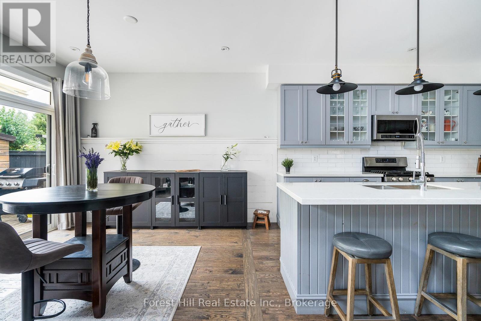 Photo 1 of 62 Silver Crescent, Collingwood ON