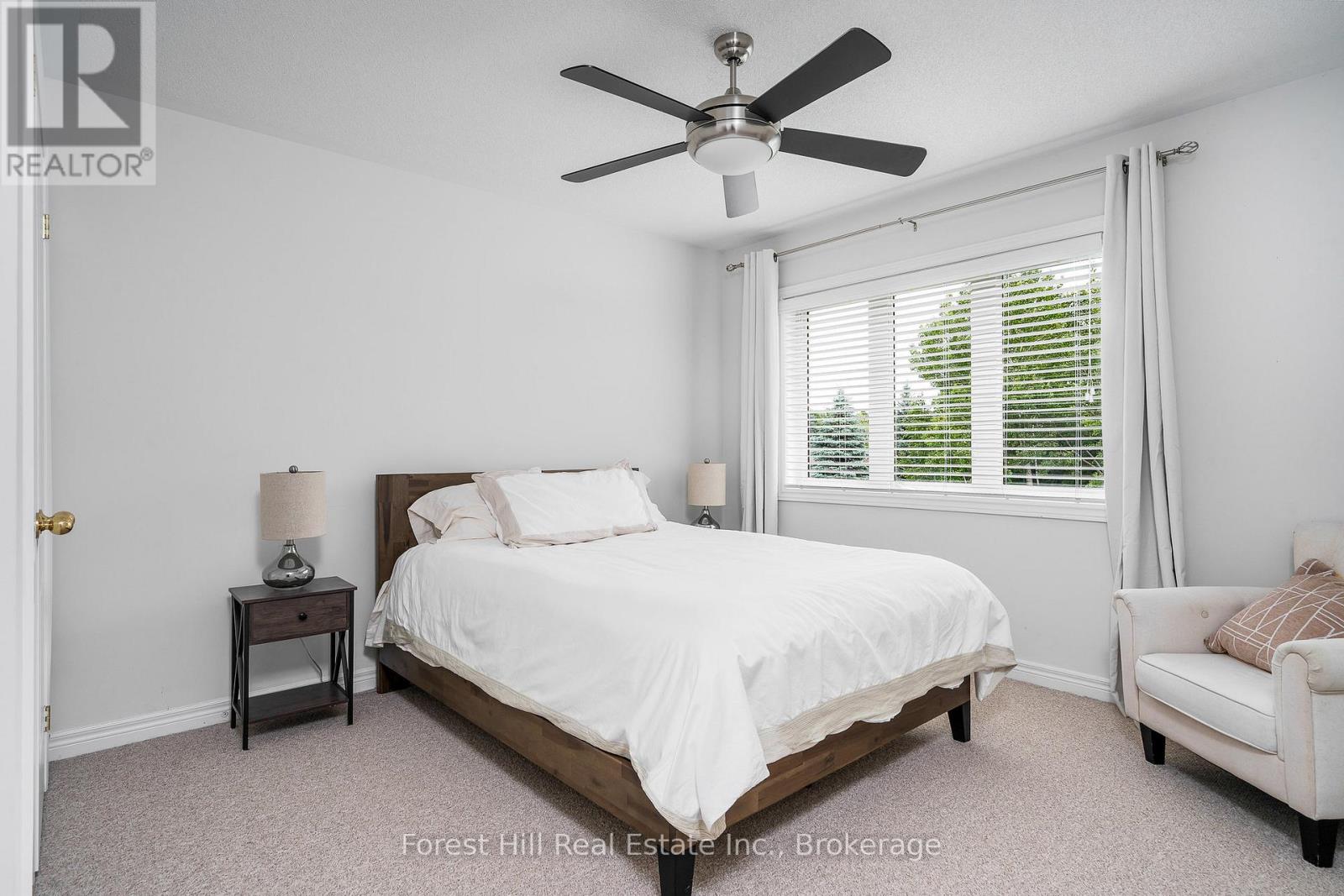 Photo 35 of 62 Silver Crescent, Collingwood ON