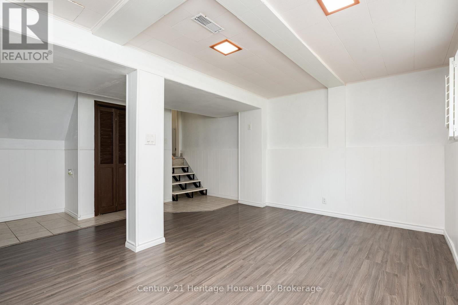 Photo 22 of 6861 Fairlawn Crescent, Niagara Falls ON