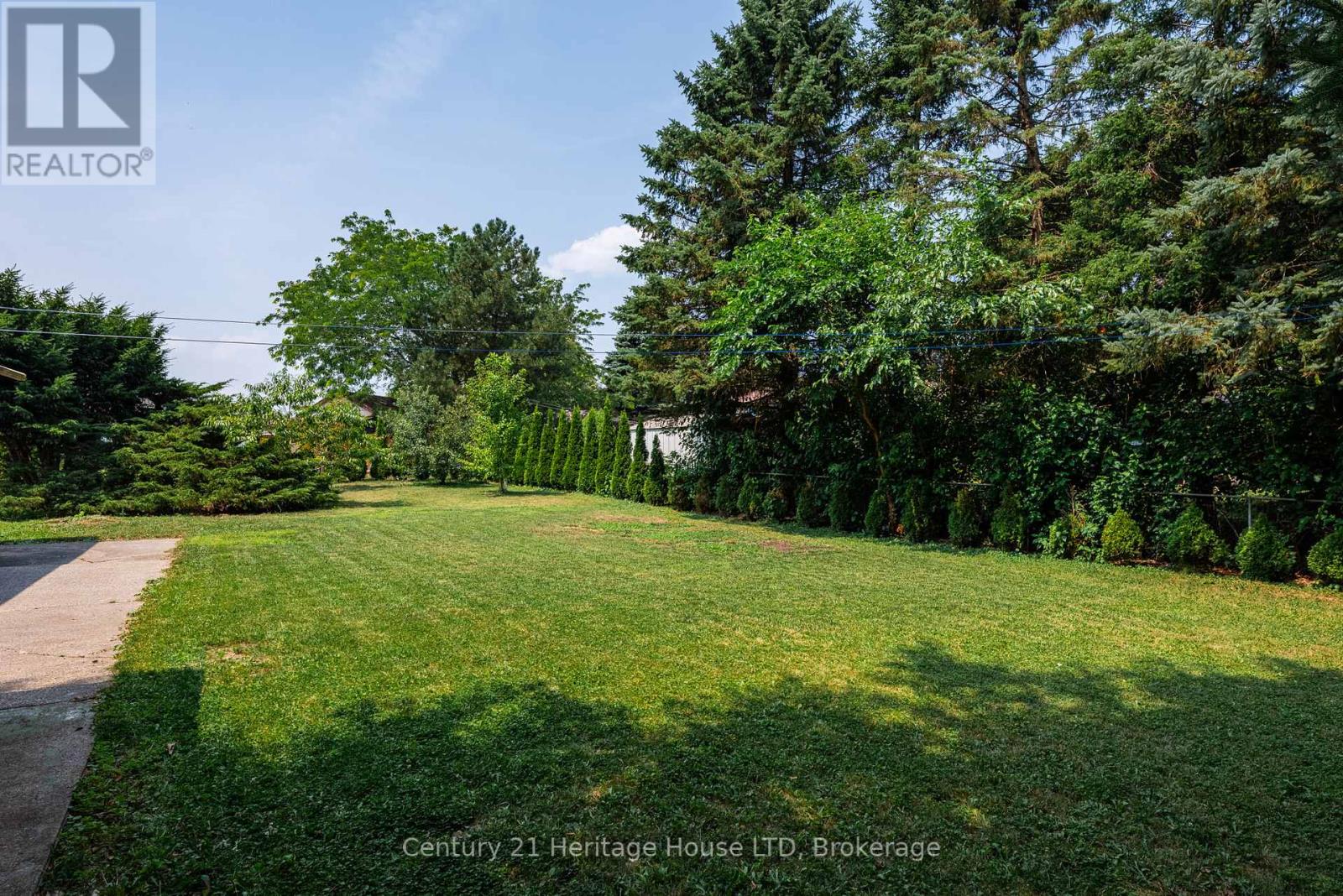 Photo 31 of 6861 Fairlawn Crescent, Niagara Falls ON
