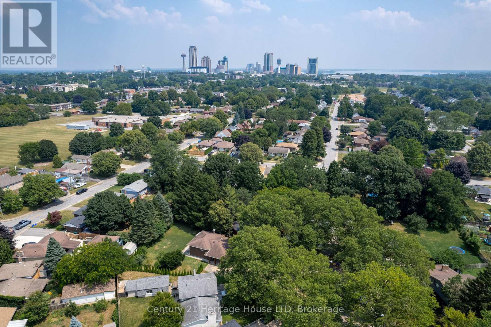 Photo 34 of 6861 Fairlawn Crescent, Niagara Falls ON