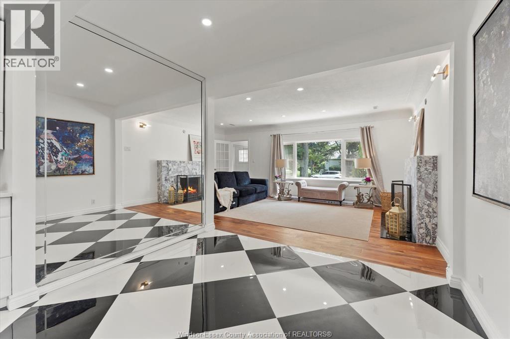 Photo 8 of 411 Belle Isle Boulevard, Windsor ON
