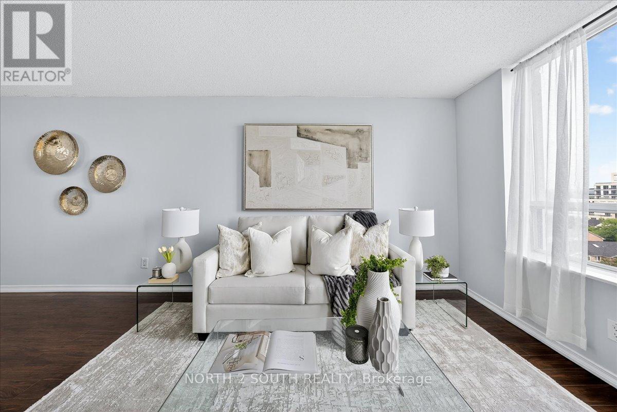 Photo 24 of 916 29 Northern Hts Drive, Richmond Hill ON