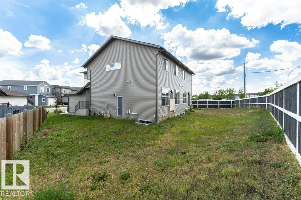 Photo 47 of 2528 152 Av Nw, Edmonton AB