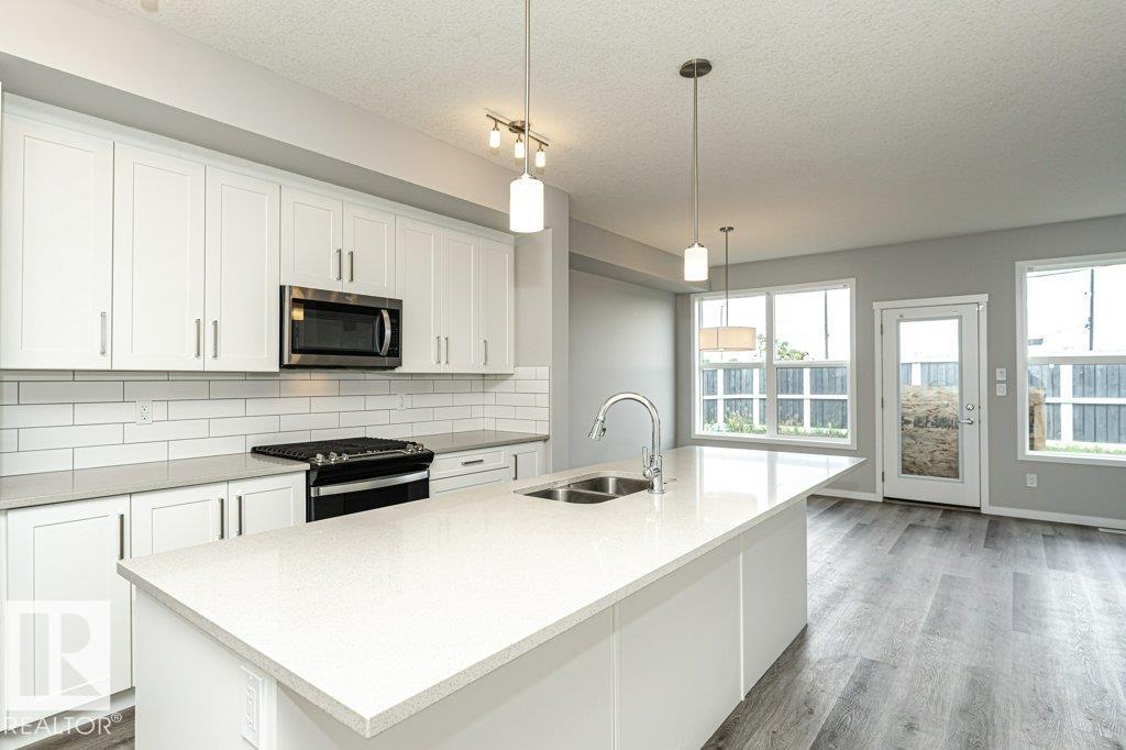 Photo 22 of 2528 152 Av Nw, Edmonton AB