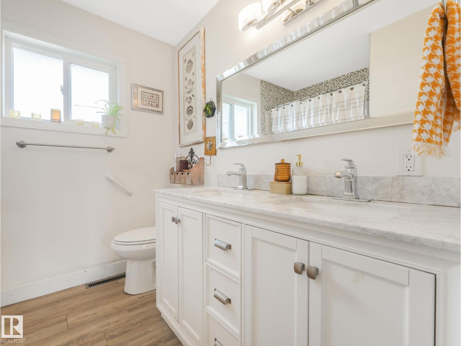 Photo 19 of 9623 69 A St Nw Nw, Edmonton AB