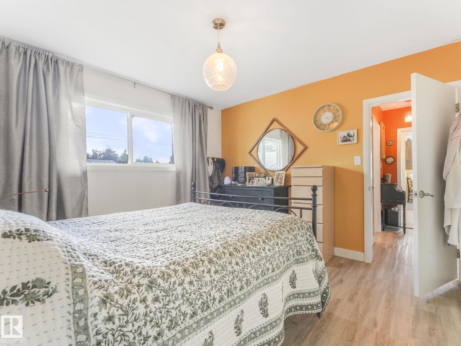 Photo 29 of 9623 69 A St Nw Nw, Edmonton AB