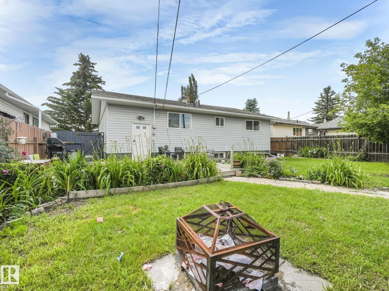 Photo 56 of 9623 69 A St Nw Nw, Edmonton AB