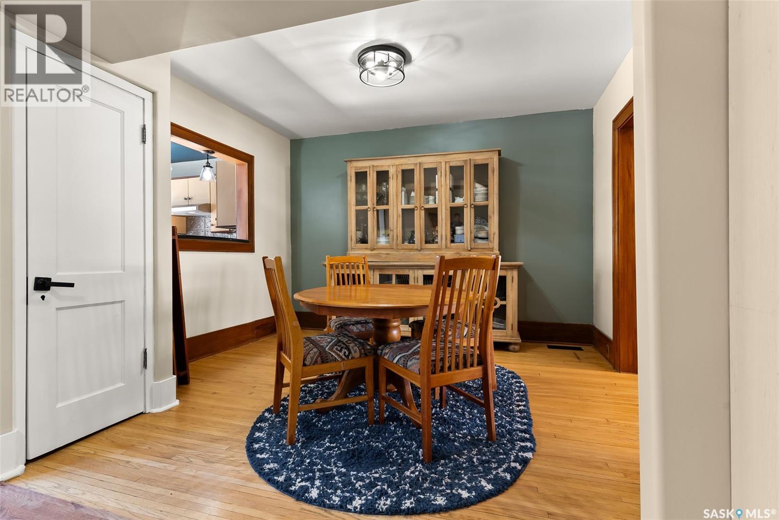 Photo 10 of 3335 Victoria Avenue, Regina SK