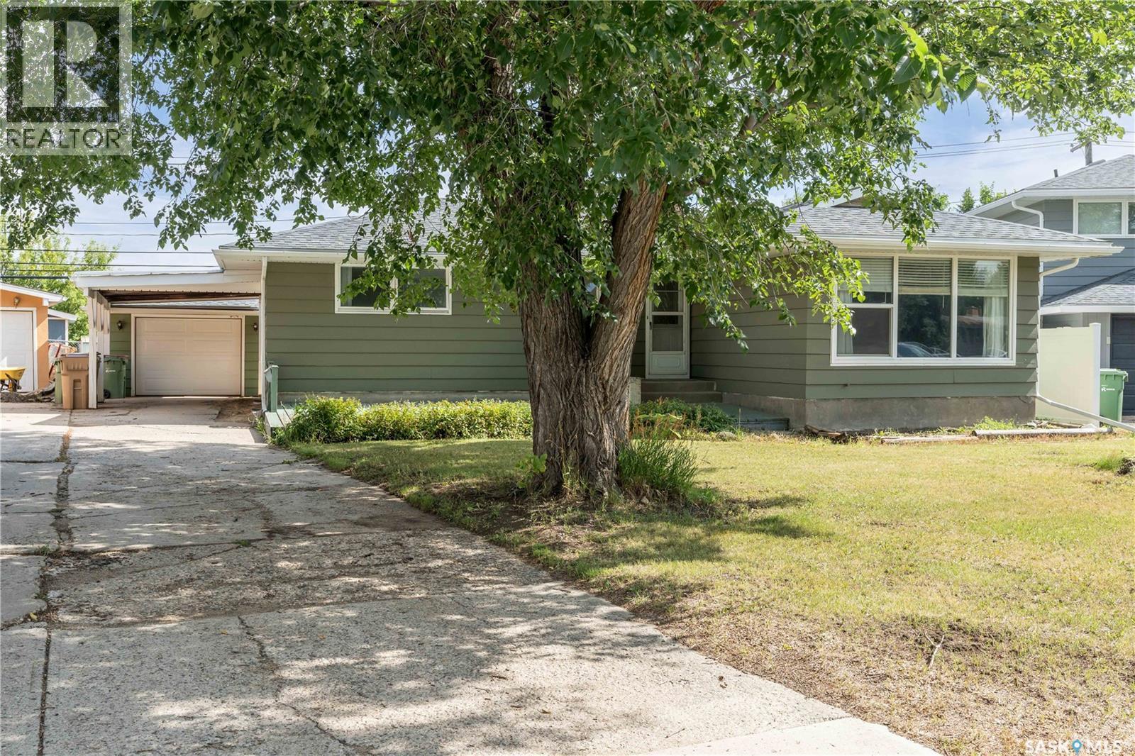 Photo 14 of 98 Millar Crescent, Regina SK