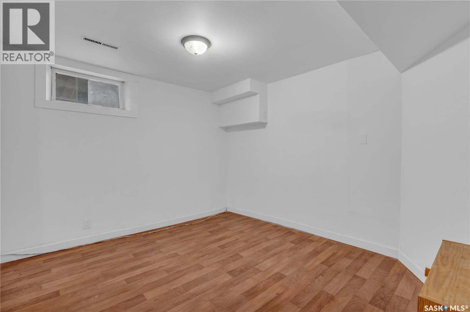 Photo 11 of 98 Millar Crescent, Regina SK